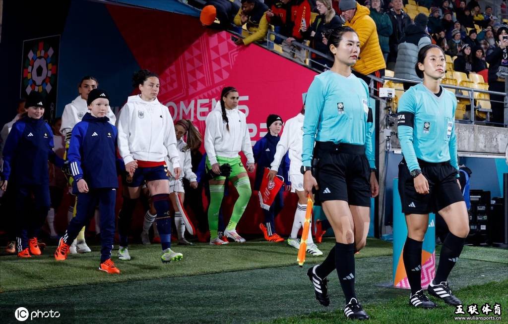 女足世界杯：中国裁判亮相，四川教师谢丽君迎来世界杯首次执法。