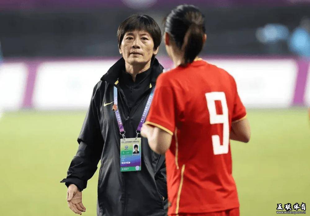 中国女足VS丹麦女足，“胜率”五五开？黄健翔指出问题的关键 。