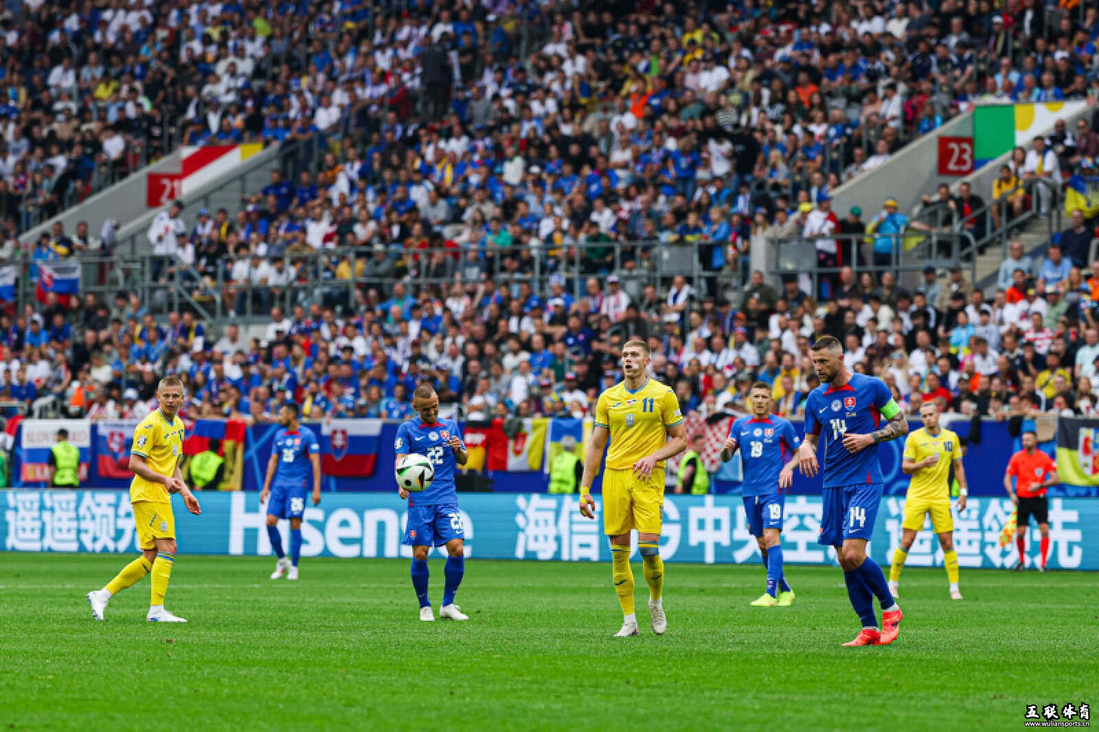 一场2-1，让2024欧洲杯超级死亡之组诞生，世界第3下轮输球就直接出局。