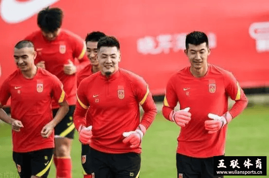 发！权威媒体曝出争议猛料：足协做出争议决定，球迷骂声一片。