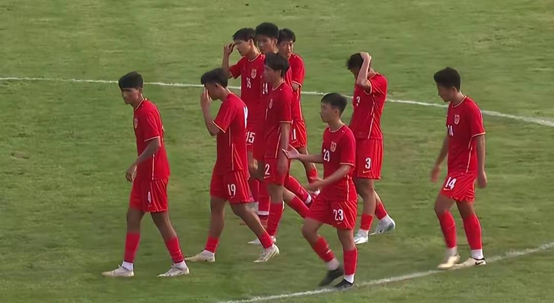4-0，中国男足开门红！5分钟2球，泰山悍将双响，下轮战日本争第1