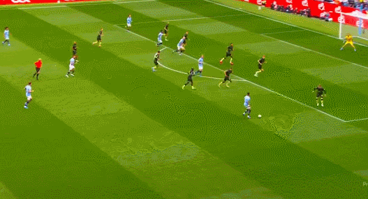 英超：曼城2-1布伦特福德四连胜领跑，哈兰德双响4轮轰9球。
