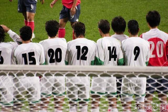周四001亚洲杯：日本U20VS韩国U20，强强对话，谁能笑到最后？